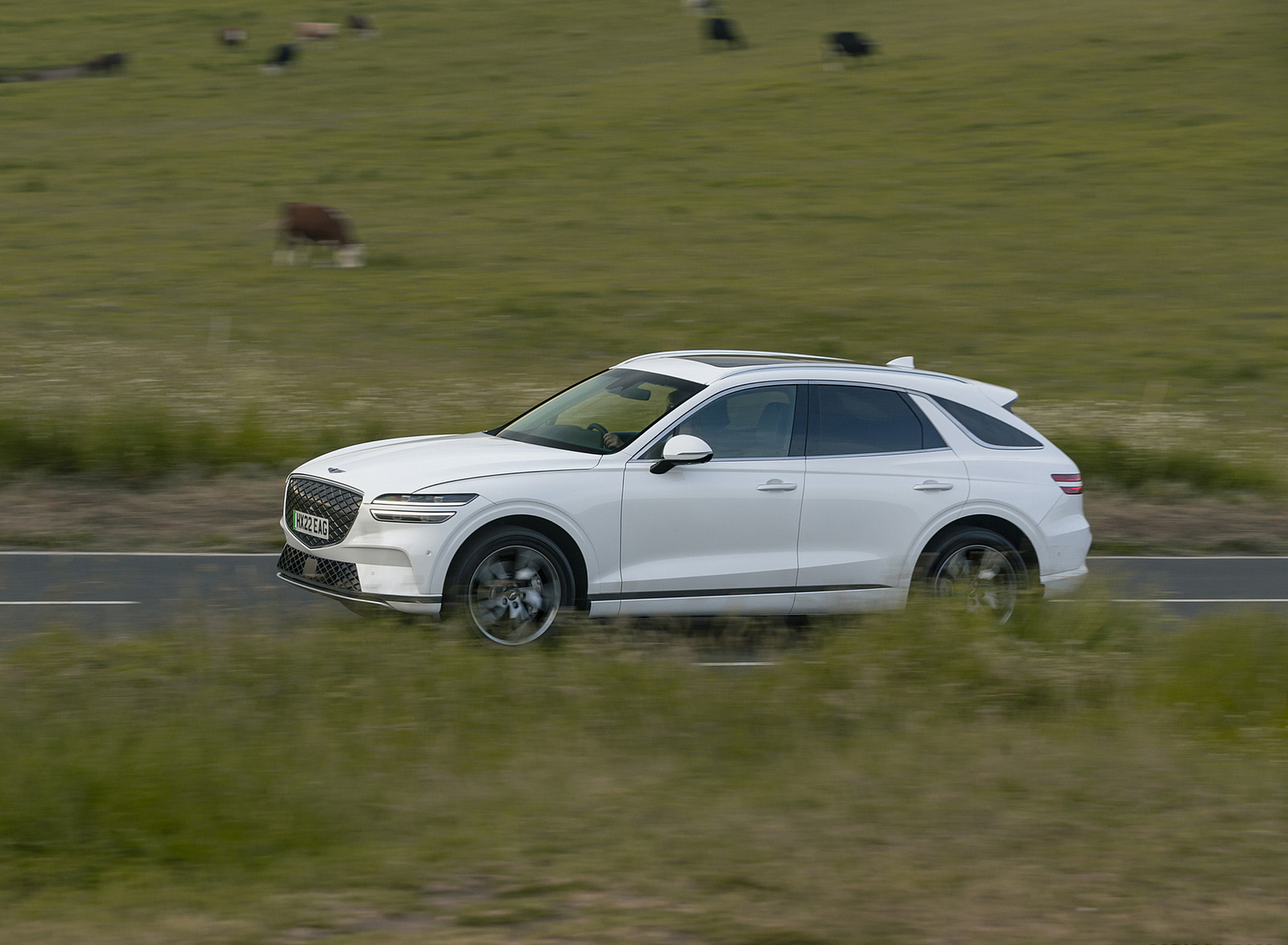 2023 Genesis Electrified GV70 (UK-Spec) Side Wallpapers (3)