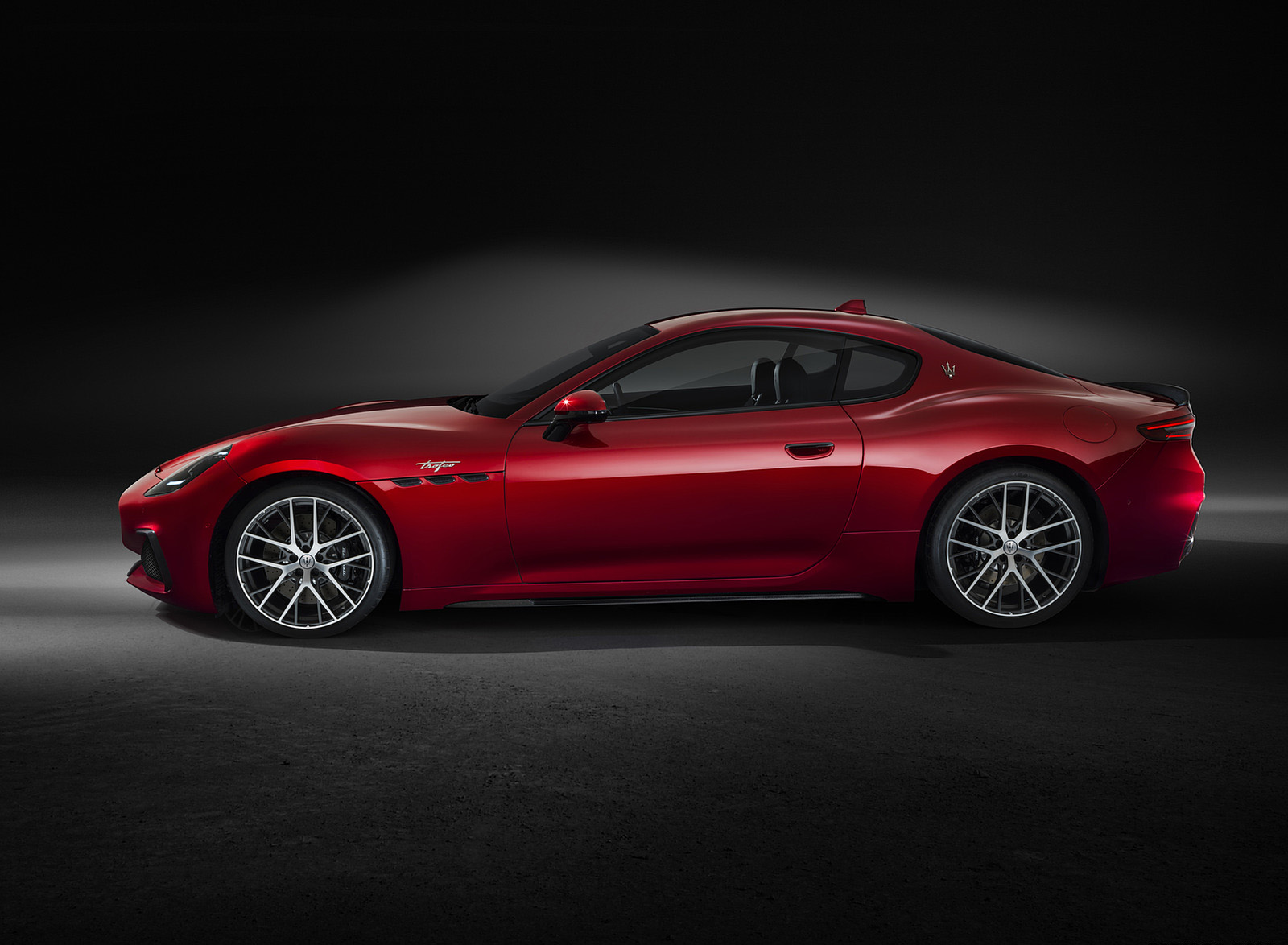 2023 Maserati GranTurismo Trofeo Side Wallpapers (5)