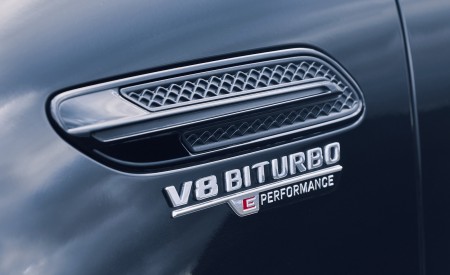2023 Mercedes-AMG GT 63 S E Performance 4-door (UK-Spec) Badge Wallpapers 450x275 (28)