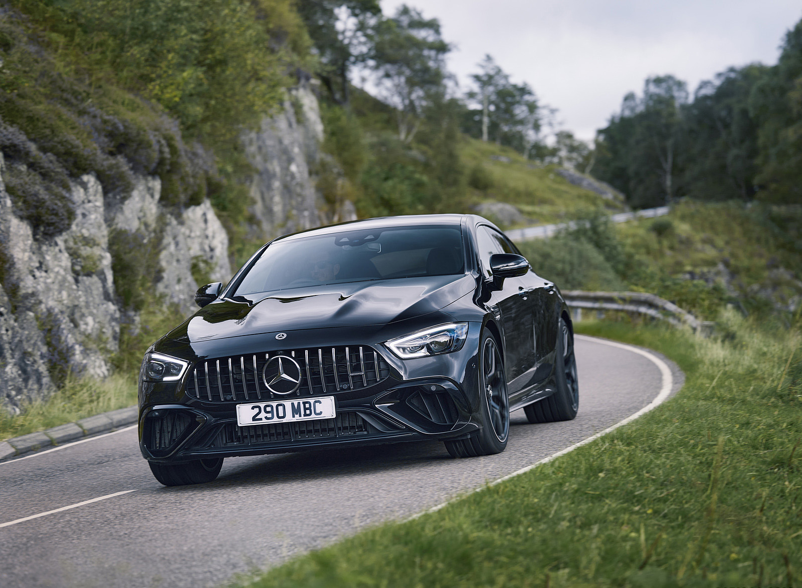 2023 Mercedes-AMG GT 63 S E Performance 4-door (UK-Spec) Front Wallpapers (1)