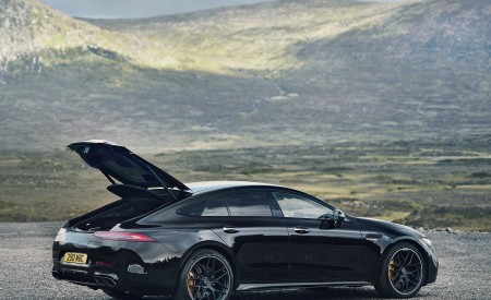 2023 Mercedes-AMG GT 63 S E Performance 4-door (UK-Spec) Rear Three-Quarter Wallpapers 450x275 (22)