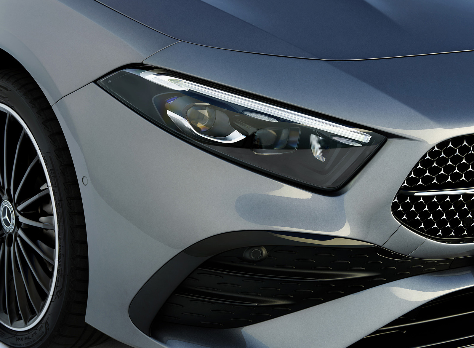 2023 Mercedes-Benz A-Class A 250 e Hatchback AMG Line (Color: Mountain Grey) Headlight Wallpapers (6)