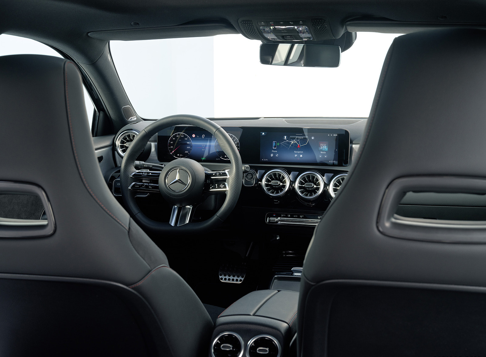 2023 Mercedes-Benz A-Class A 250 e Hatchback AMG Line Interior Wallpapers (9)