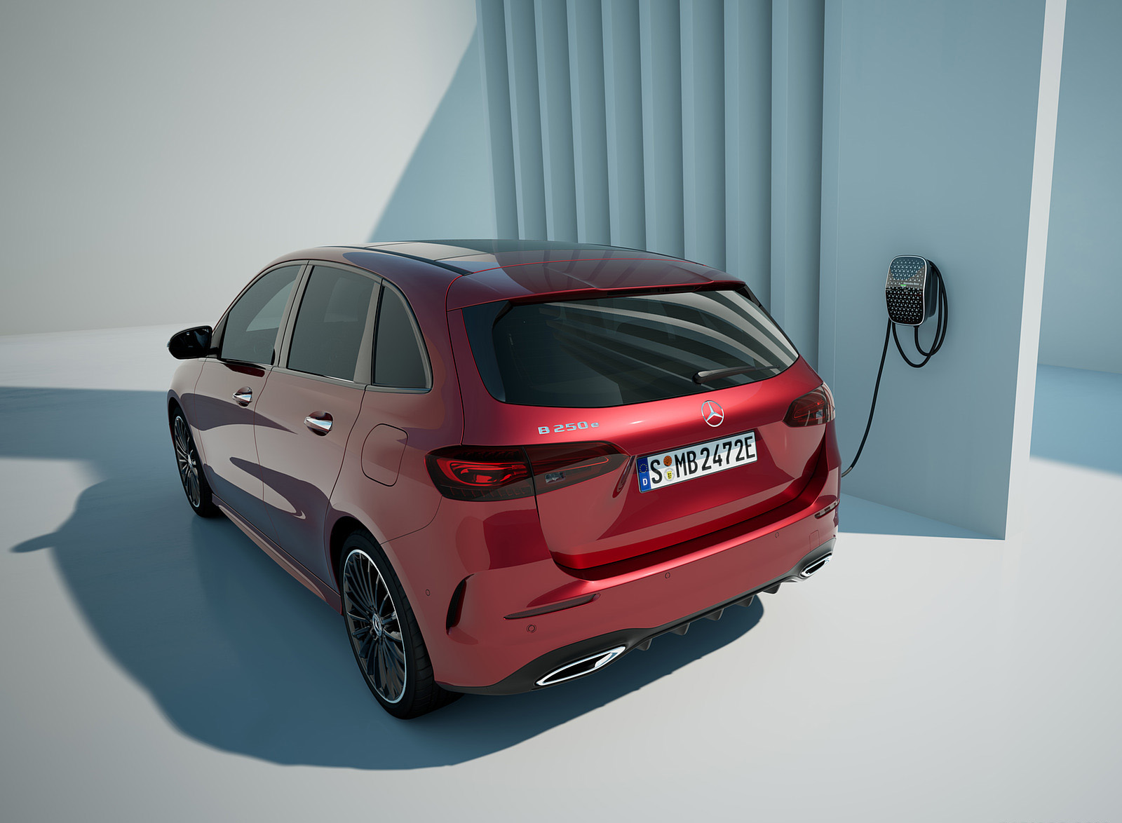 2023 Mercedes-Benz B-Class B 250 e (Color: Patagonia Red MANUFAKTUR) Rear Three-Quarter Wallpapers (3)