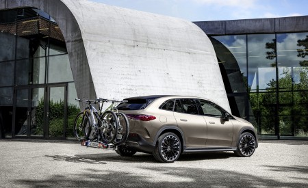 2023 Mercedes-Benz EQE SUV AMG Line Night Package (Color: Velvet Brown Metallic) Rear Three-Quarter Wallpapers 450x275 (20)