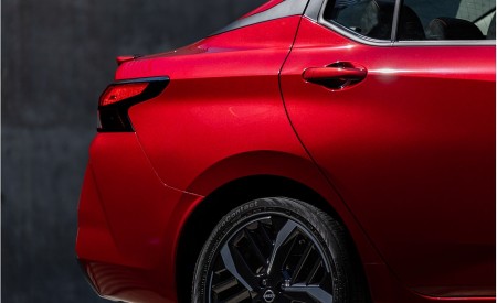 2023 Nissan Versa Detail Wallpapers 450x275 (21)