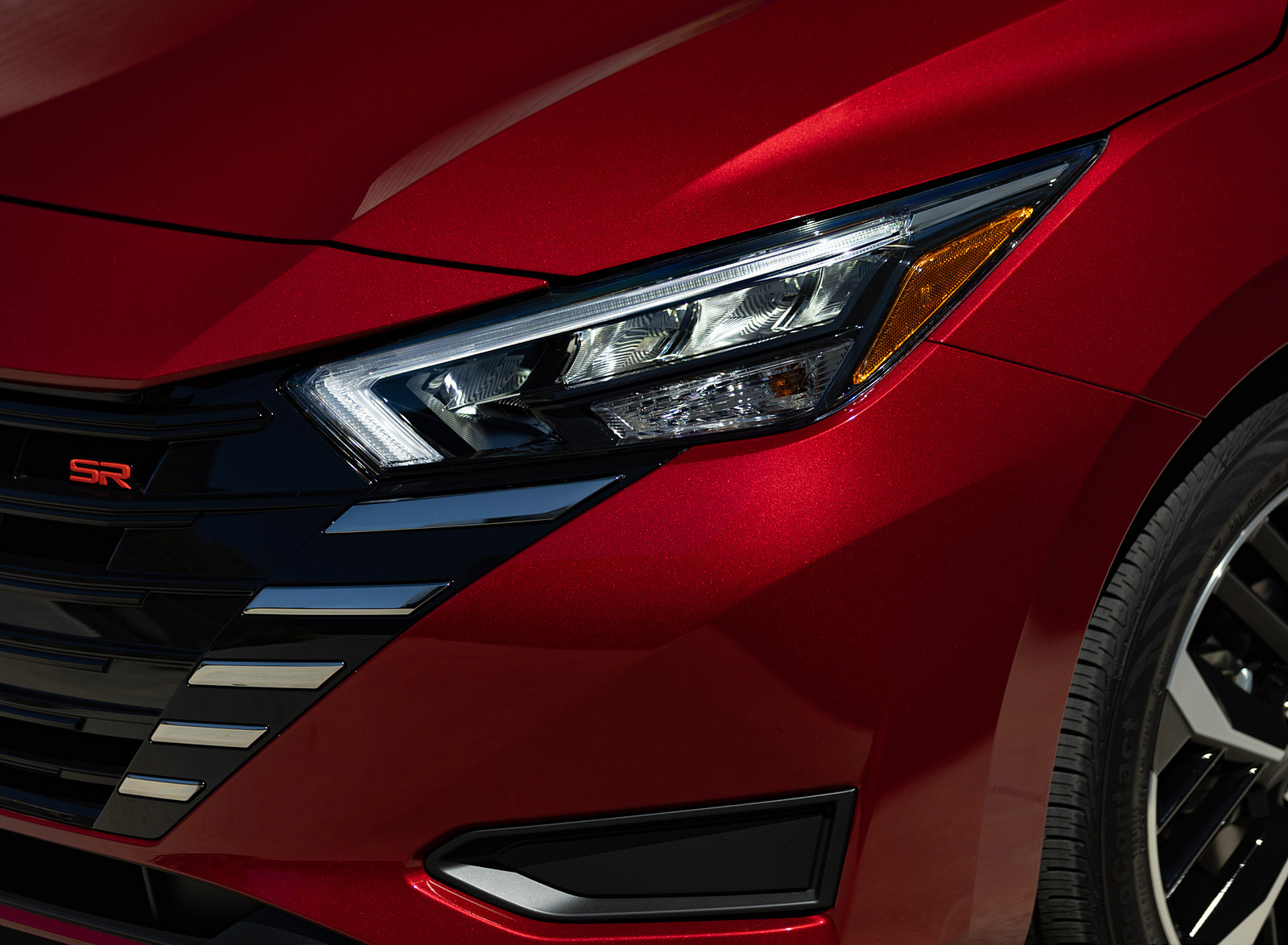 2023 Nissan Versa Headlight Wallpapers (15)