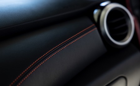 2023 Nissan Versa Interior Detail Wallpapers  450x275 (31)