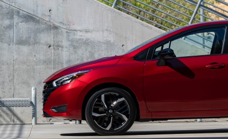 2023 Nissan Versa Wheel Wallpapers  450x275 (18)