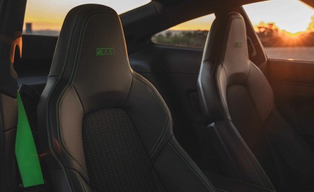 2023 Porsche 911 Carrera T (Color: GT Silver Metallic) Interior Seats Wallpapers 450x275 (186)