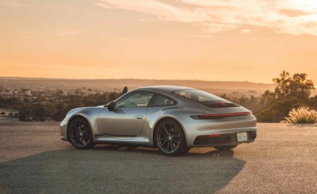 2023 Porsche 911 Carrera T (Color: GT Silver Metallic) Rear Three-Quarter Wallpapers 450x275 (169)