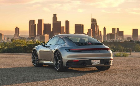 2023 Porsche 911 Carrera T (Color: GT Silver Metallic) Rear Wallpapers 450x275 (168)