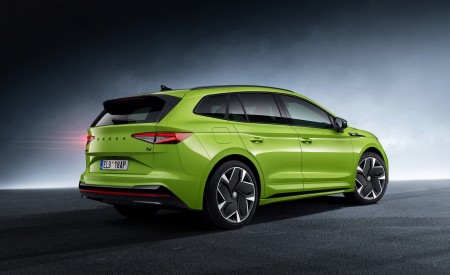 2023 Skoda Enyaq RS iV Rear Three-Quarter Wallpapers 450x275 (117)