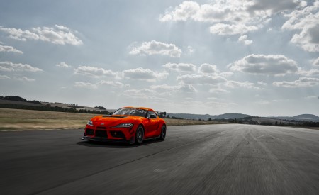 2023 Toyota GR Supra GT4 Front Three-Quarter Wallpapers 450x275 (6)