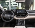 2023 Toyota Highlander Limited AWD 2.4-Liter Turbo (Color: Cypress Green) Interior Cockpit Wallpapers 150x120 (15)