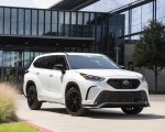 2023 Toyota Highlander XSE AWD 2.4-Liter Turbo (Color: Wind Chill Pearl) Front Three-Quarter Wallpapers 150x120