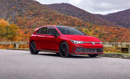 2023 Volkswagen Golf GTI 40th Anniversary Edition Front Three-Quarter Wallpapers 450x275 (3)