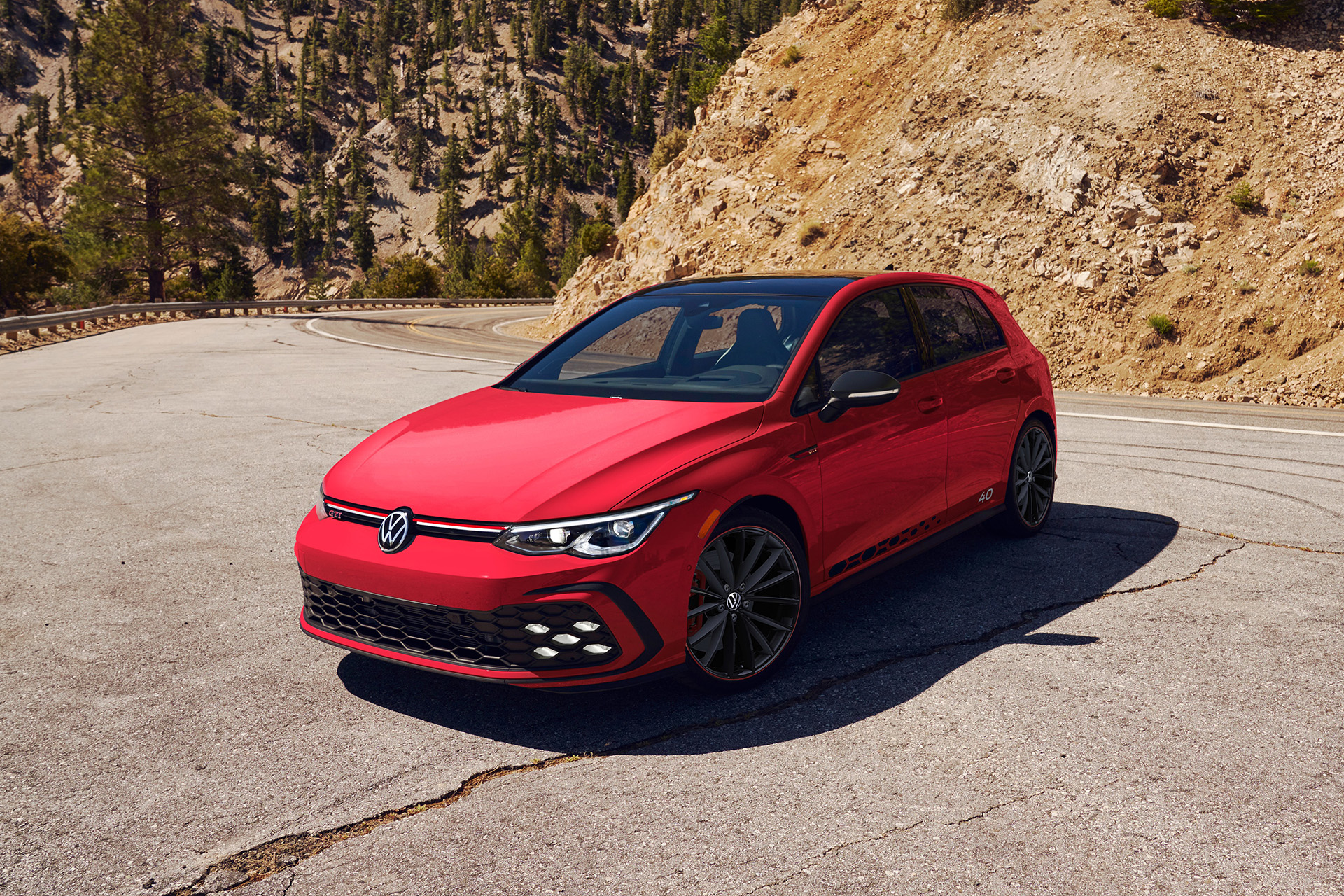 2023 Volkswagen Golf GTI 40th Anniversary Edition Front Three-Quarter Wallpapers (4)