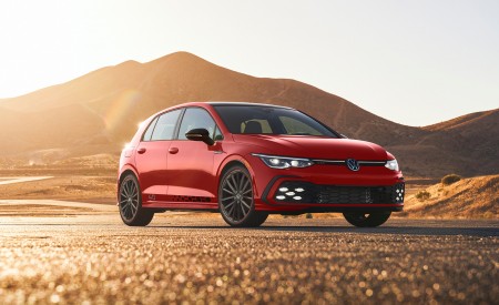 2023 Volkswagen Golf GTI 40th Anniversary Edition Front Three-Quarter Wallpapers 450x275 (5)