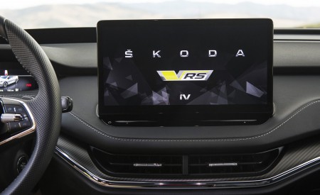 2023 Škoda Enyaq RS iV Central Console Wallpapers 450x275 (108)