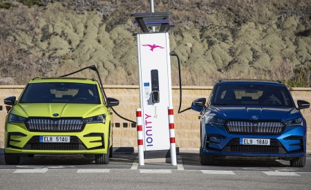 2023 Škoda Enyaq RS iV Charging Wallpapers 450x275 (25)