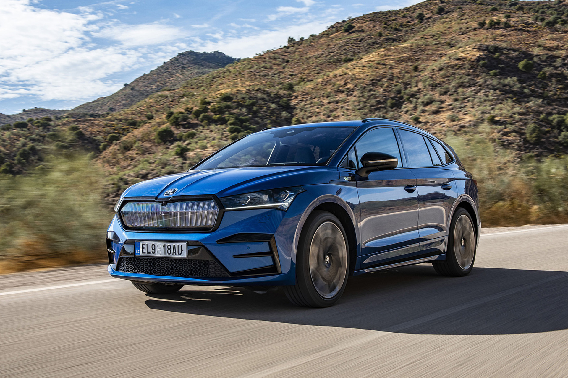 2023 Škoda Enyaq RS iV Front Three-Quarter Wallpapers (1)