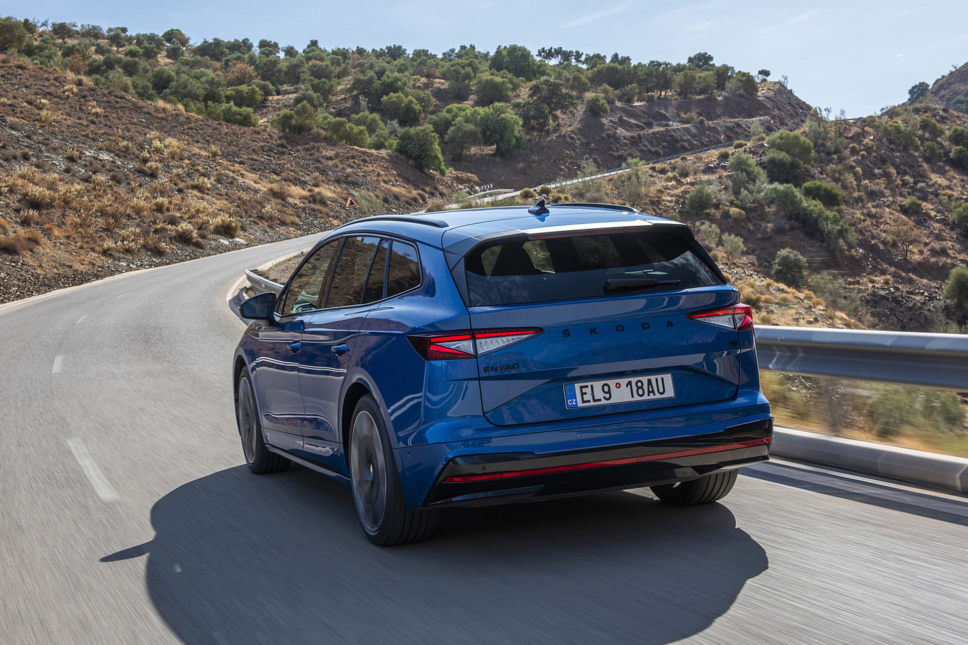 2023 Škoda Enyaq RS iV Rear Three-Quarter Wallpapers (8)