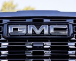 2024 GMC Sierra 2500HD Denali Ultimate Badge Wallpapers 150x120 (7)