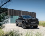 2024 GMC Sierra 2500HD Denali Ultimate Front Three-Quarter Wallpapers 150x120 (2)