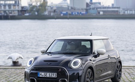 2022 Mini Cooper S 3-door Resolute Edition Front Three-Quarter Wallpapers 450x275 (20)