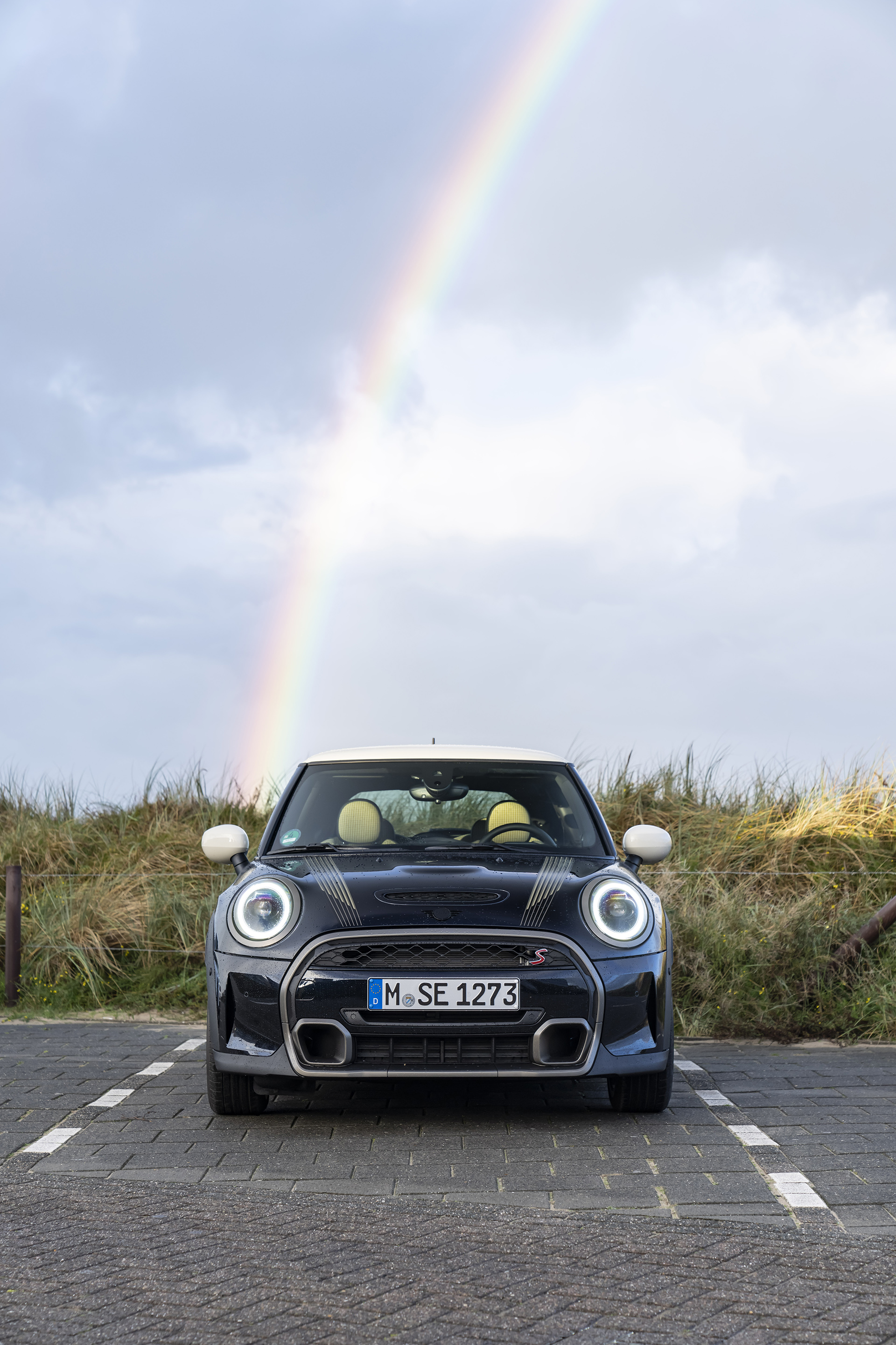 2022 Mini Cooper S 3-door Resolute Edition Front Wallpapers #35 of 45
