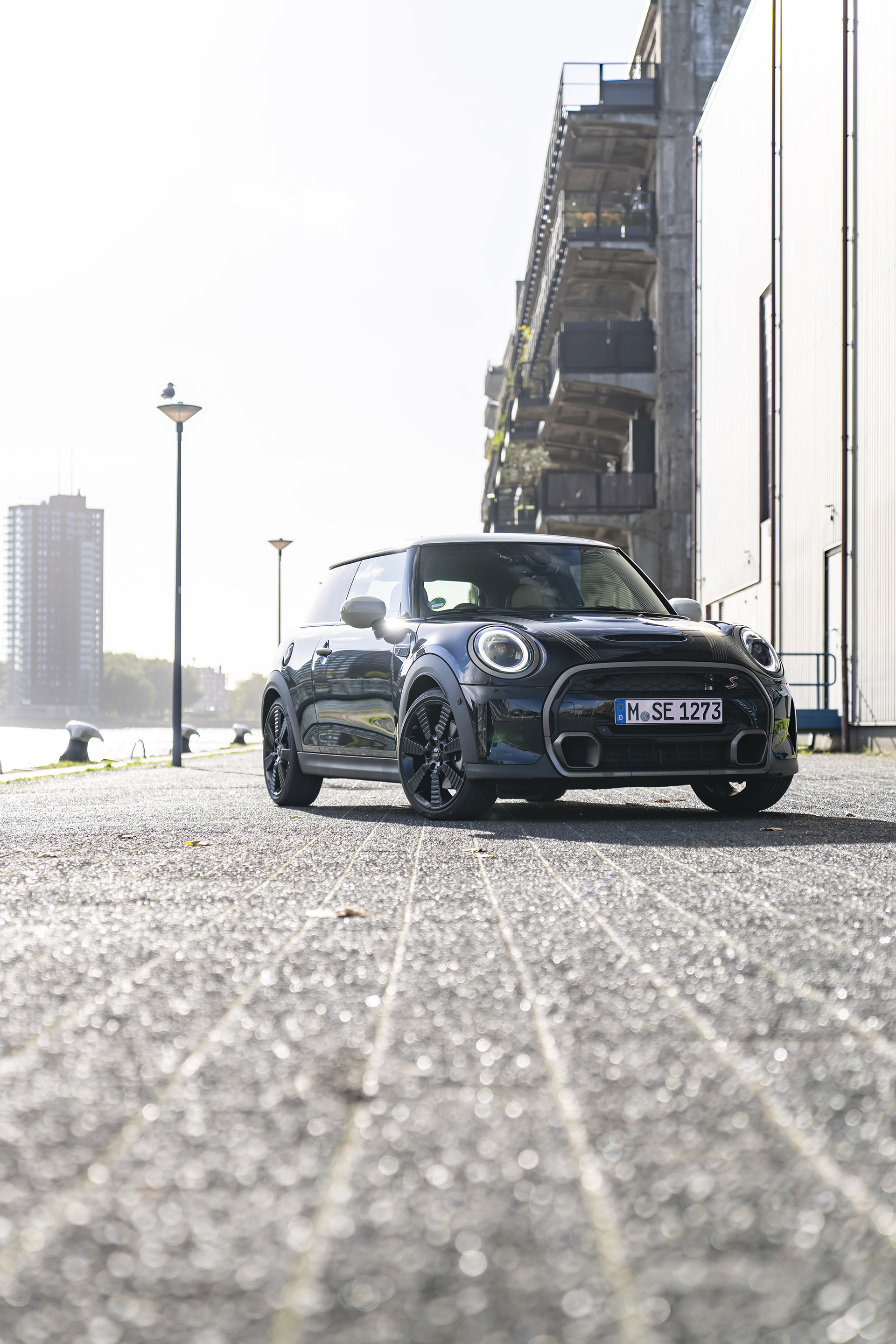 2022 Mini Cooper S 3-door Resolute Edition Front Wallpapers #3 of 45