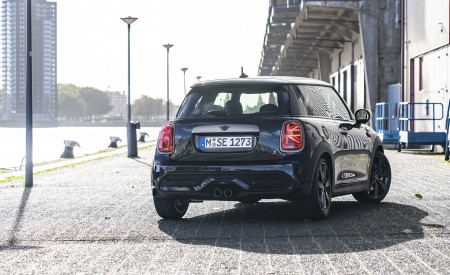 2022 Mini Cooper S 3-door Resolute Edition Rear Wallpapers 450x275 (8)