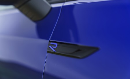 2022 Volkswagen Golf R 20 Years (UK-Spec) Detail Wallpapers 450x275 (39)