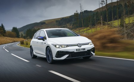 2022 Volkswagen Golf R 20 Years (UK-Spec) Front Wallpapers 450x275 (2)