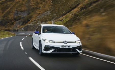2022 Volkswagen Golf R 20 Years (UK-Spec) Front Wallpapers 450x275 (3)