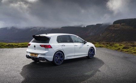 2022 Volkswagen Golf R 20 Years (UK-Spec) Rear Three-Quarter Wallpapers 450x275 (8)