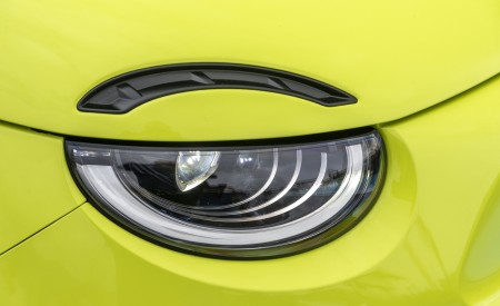 2023 Abarth 500e Headlight Wallpapers 450x275 (25)