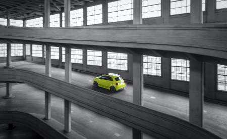 2023 Abarth 500e Rear Three-Quarter Wallpapers 450x275 (18)