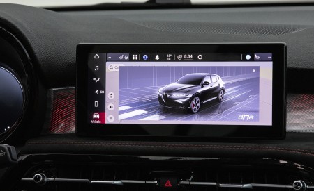 2023 Alfa Romeo Tonale Plug-In Hybrid Q4 Central Console Wallpapers 450x275 (53)