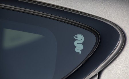 2023 Alfa Romeo Tonale Plug-In Hybrid Q4 Detail Wallpapers 450x275 (94)