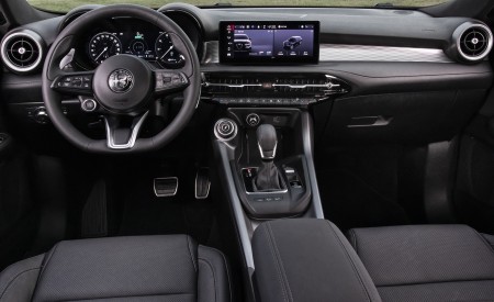2023 Alfa Romeo Tonale Plug-In Hybrid Q4 Interior Cockpit Wallpapers 450x275 (44)