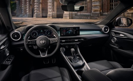 2023 Alfa Romeo Tonale Plug-In Hybrid Q4 Interior Wallpapers 450x275 (97)
