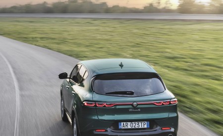 2023 Alfa Romeo Tonale Plug-In Hybrid Q4 Rear Wallpapers 450x275 (10)