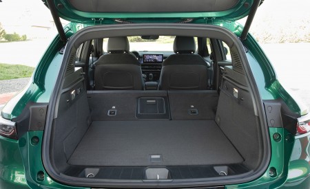 2023 Alfa Romeo Tonale Plug-In Hybrid Q4 Trunk Wallpapers 450x275 (62)