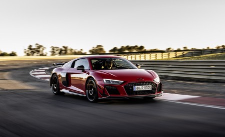 2023 Audi R8 GT RWD Front Three-Quarter Wallpapers 450x275 (17)