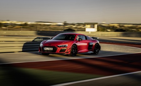 2023 Audi R8 GT RWD Front Three-Quarter Wallpapers 450x275 (18)