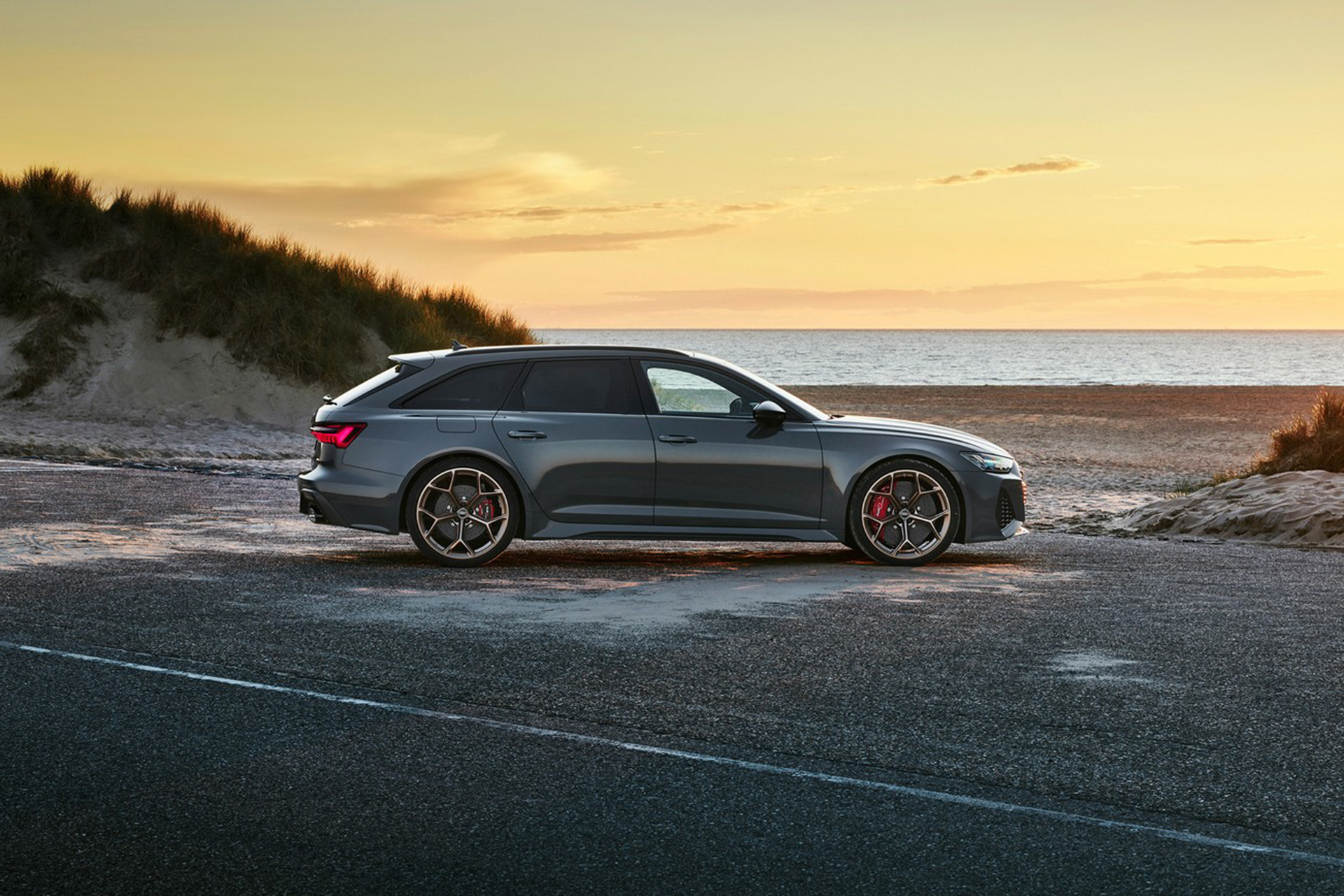 2023 Audi RS6 Avant Performance (Color: Nimbus Grey in Pearl Effect) Side Wallpapers (15)