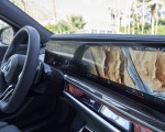 2023 BMW 760i xDrive (Color: Aventurin Red Metallic Two-Tone; US-Spec) Central Console Wallpapers 150x120 (49)