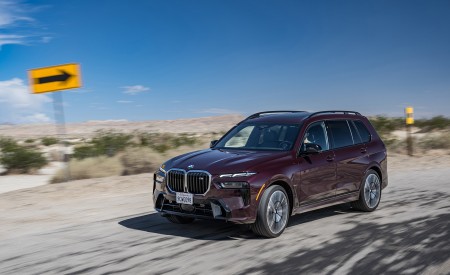 2023 BMW X7 M60i xDrive (Color: Ametrin; US-Spec) Front Three-Quarter Wallpapers 450x275 (4)